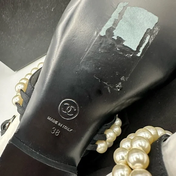 Chanel pearl embellished, sandals brand new inbox - Picture 6 of 7